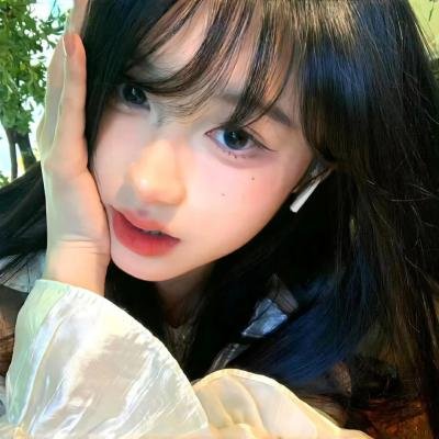 夜色中的她